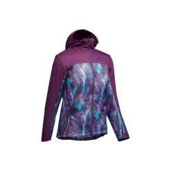 Kurtka turystyczna FH500 Helium Wind damska. Fioletowe kurtki sportowe damskie QUECHUA, l, bez wzorów, z materiału, bez ramiączek, bez kaptura. W wyprzedaży za 59.99 zł.