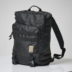 Plecak Tactical 100 20 litrów. Czarne plecaki damskie SOLOGNAC, bez wzorów, z materiału, sportowe. Za 69.99 zł.