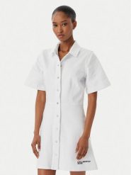 Karl Lagerfeld Jeans Sukienka jeansowa B2W13056 Biały Regular Fit. Białe sukienki damskie Karl Lagerfeld Jeans, s, bez wzorów, z jeansu, bez kołnierzyka, bez ramiączek. Za 627.99 zł.