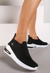 Czarne Buty Sportowe Artista. Czarne obuwie sportowe damskie Born2be, z aplikacjami, bez zapięcia. Za 54.99 zł.