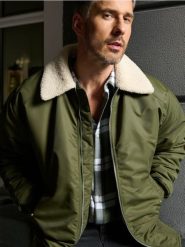 Kurtka - khaki. Brązowe kurtki męskie Sinsay, l, bez wzorów, z futra, bez kaptura. Za 139.99 zł.