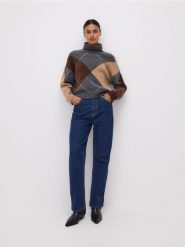 Sweter z golfem - wielobarwny. Swetry nierozpinane damskie Reserved, l, bez wzorów, z dzianiny, bez kołnierzyka, bez ramiączek. Za 259.99 zł.