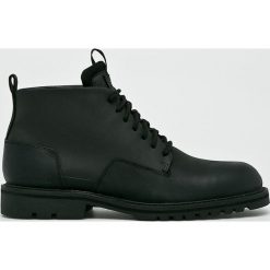 G-Star Raw - Buty. Czarne botki męskie G-Star Raw, bez wzorów, z materiału, casualowe, z okrągłym noskiem, bez obcasa, bez zapięcia. W wyprzedaży za 579.90 zł.