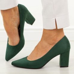 Zielone czółenka damskie na słupku Sergio Leone Pb414. Zielone czółenka damskie Sergio Leone, na jesień, bez wzorów, z jeansu, biznesowe, bez obcasa, na obcasie, bez zapięcia. Za 169.00 zł.