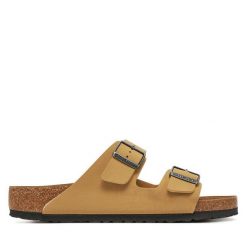 Klapki Birkenstock. Brązowe klapki męskie Birkenstock, bez wzorów, bez zapięcia. Za 269.99 zł.