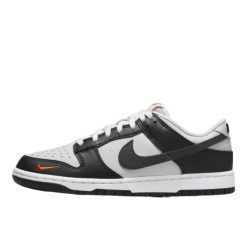 Buty do chodzenia męskie Nike Dunk Low. Czarne buty sportowe męskie Nike, bez wzorów, z materiału, bez zapięcia, trekkingowe. Za 1,054.12 zł.
