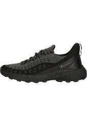 Buty trekkingowe Whistler Geretto. Szare obuwie trekkingowe damskie Whistler, z materiału, bez zapięcia. Za 357.50 zł.