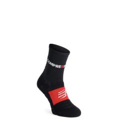 Skarpety biegowe Compressport Pro Racing Socks Winter Run. Czarne skarpetki damskie Compressport, bez wzorów. Za 109.99 zł.