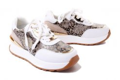 GOE LL2N4070 white/gold, półbuty sportowe damskie. Białe półbuty damskie GOE, bez wzorów, ze skóry, sportowe, bez obcasa, na koturnie, bez zapięcia. Za 224.94 zł.