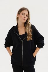 BLUZA IGA CZARNA One size - Flawless. Czarne bluzy damskie Flawless, uniwersalny, bez wzorów, z bawełny, sportowe, bez ramiączek, bez kaptura. Za 430.00 zł.