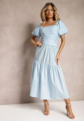 Niebieska Sukienka z Marszczeniem i Wiskozą Ozdobiona Bufiastymi Rękawami i Falbanką Monvia. Niebieskie sukienki damskie Renee, na co dzień, l, bez wzorów, z wiskozy, eleganckie, bez kołnierzyka, bez ramiączek, maxi, dopasowane. Za 59.99 zł.