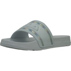 Klapki Fila Model Morro Bay Logo Kolor Biały. Białe klapki damskie Fila, bez wzorów, z materiału, eleganckie, bez obcasa, bez zapięcia. Za 89.00 zł.