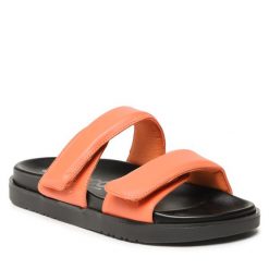 Klapki Bianco. Brązowe klapki damskie Bianco, bez wzorów, bez obcasa, bez zapięcia. Za 449.99 zł.