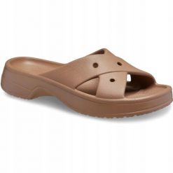 Klapki Dla Dorosłych Crocs Classic Cross Strap. Brązowe klapki męskie Crocs, bez wzorów, z materiału, bez zapięcia. Za 159.99 zł.