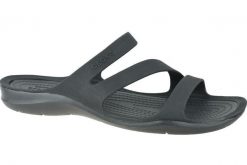 Klapki damskie Crocs Swiftwater. Czarne klapki damskie Crocs, bez wzorów, z materiału, bez obcasa, bez zapięcia. Za 205.00 zł.