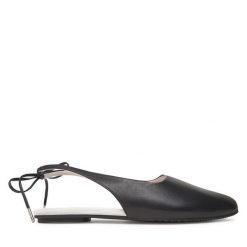 Sandały Calvin Klein. Czarne sandały damskie Calvin Klein, bez wzorów, bez obcasa, na płaskiej podeszwie, bez zapięcia. Za 279.99 zł.