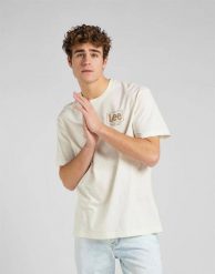 LEE LOGO LOOSE TEE MĘSKI T-SHIRT KOSZULKA ECRU L65FFQNQ 112145349. T-shirty męskie Lee, l, bez wzorów, bez kołnierzyka, bez ramiączek. Za 99.99 zł.
