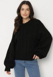 Czarny Sweter z Wełną Zdobiony Warkoczowym Splotem Lakkaria. Czarne swetry nierozpinane damskie Born2be, z aplikacjami, z jeansu, eleganckie, bez kołnierzyka, bez ramiączek. Za 159.99 zł.