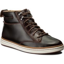 Trzewiki CLARKS - Norsen Mid 261278277 Dark Tan Leather. Brązowe botki męskie Clarks, bez wzorów, ze skóry ekologicznej, eleganckie, bez obcasa, bez zapięcia. W wyprzedaży za 299.00 zł.