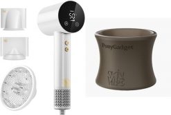 Suszarka SkinVibe SkinVibe Libra AirLoom (SV-002WH) + SkinVibe PonyGadget - Guma do włosów, brązowa (SV-004BR). Brązowe suszarki do włosów SkinVibe. Za 499.00 zł.