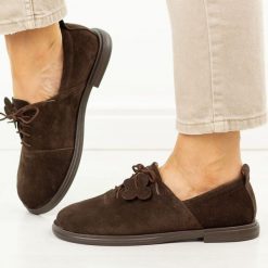 Barefoot czekoladowe skórzane Polskie półbuty damskie Deoni D679. Brązowe półbuty damskie Deoni, na jesień, bez wzorów, z dzianiny, casualowe, bez obcasa, na płaskiej podeszwie, bez zapięcia. Za 429.00 zł.