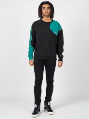 Champion Bluza | 216555 | Mężczyzna | Czarny. Czarne bluzy męskie Champion, m, bez wzorów, z bawełny, bez ramiączek, bez kaptura. W wyprzedaży za 149.00 zł.