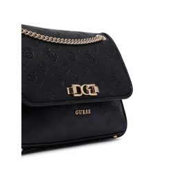Torebka Guess. Czarne listonoszki damskie Guess, z aplikacjami, bez dodatków. Za 569.99 zł.