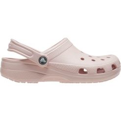 Klapki Crocs Classic. Białe klapki damskie Crocs, bez wzorów, sportowe, bez obcasa, bez zapięcia. Za 169.99 zł.