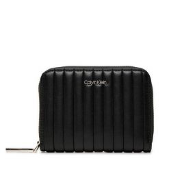 Portfel Calvin Klein. Czarne portfele damskie Calvin Klein. Za 189.99 zł.