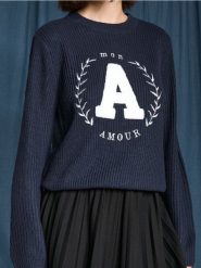 Sweter w prążek - granatowy. Niebieskie swetry nierozpinane damskie Sinsay, l, bez wzorów, bez kołnierzyka, bez ramiączek. W wyprzedaży za 22.99 zł.
