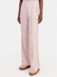 Adidas Spodnie dresowe Firebird Lace KC6444 Różowy Loose Fit. Czerwone spodnie dresowe damskie Adidas, bez wzorów, z bawełny. Za 319.99 zł.