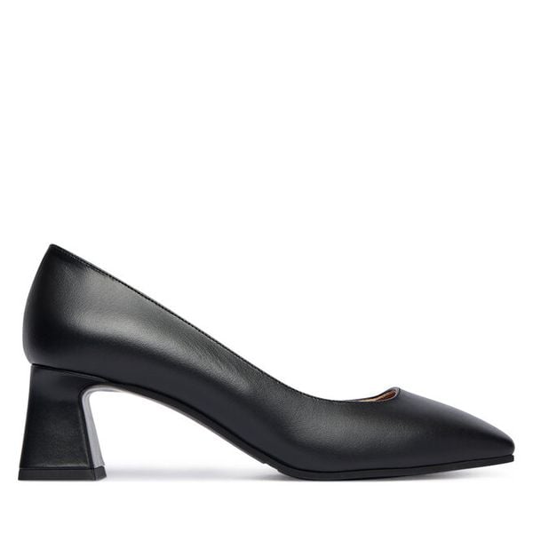 Czółenka Pollini. Czarne czółenka damskie Pollini, bez wzorów, bez obcasa, bez zapięcia. Za 1,439.00 zł.