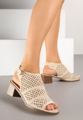 Beżowe Sandały Botki na Słupku z Ażurową Cholewką i Noskiem Peep Toe Lanira. Brązowe sandały damskie Born2be, w ażurowe wzory, z jeansu, z otwartym noskiem, bez obcasa, na obcasie, bez zapięcia. Za 99.99 zł.