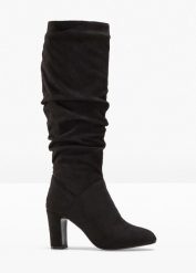 Kozaki z marszczoną cholewką. Czarne kozaki damskie bonprix, bez wzorów, ze skóry, bez obcasa, na słupku, bez zapięcia. Za 219.99 zł.