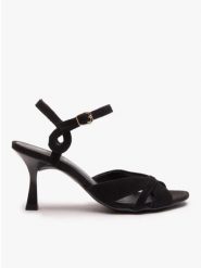 Czarne sandały na szpilce. Czarne sandały damskie Ryłko, bez wzorów, z gumy, z okrągłym noskiem, bez obcasa, na obcasie, bez zapięcia. Za 399.99 zł.