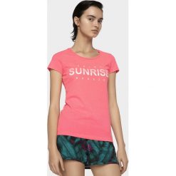 T-shirt damski TSD015 - różowy melanż. Czerwone t-shirty damskie 4F, bez wzorów, bez kołnierzyka, bez ramiączek. W wyprzedaży za 34.99 zł.