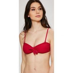 Roxy - Biustonosz kąpielowy. Czerwone bikini Roxy, bez wzorów, z elastanu. W wyprzedaży za 69.90 zł.