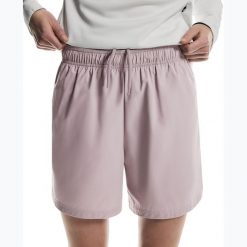 Spodenki do biegania damskie On 5" Core. Czerwone szorty damskie On, bez wzorów. Za 289.99 zł.