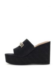 Guess Klapki FLJEVZ FAB04 Czarny. Czarne klapki damskie Guess, z aplikacjami, z materiału, bez obcasa, bez zapięcia. Za 549.99 zł.