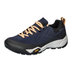 Buty podejściowe damskie CMP Mintaka WP. Czarne obuwie trekkingowe damskie CMP, bez zapięcia. W wyprzedaży za 329.99 zł.