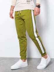Spodnie męskie dresowe joggery - oliwkowe V7. Zielone spodnie sportowe męskie Ombre Clothing, l, bez wzorów, z bawełny. W wyprzedaży za 39.99 zł.