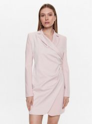 Pinko Sukienka codzienna 100035 A0GI Różowy Regular Fit. Czerwone sukienki damskie Pinko, na co dzień, bez wzorów, z syntetyku, bez kołnierzyka, bez ramiączek, proste. Za 2,289.00 zł.