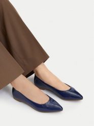 Lasocki Baleriny CEO-RST-ROSE-02P Granatowy. Niebieskie balerinki damskie Lasocki, bez wzorów, z lakierowanej skóry, bez obcasa, bez zapięcia. Za 169.99 zł.