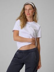 4F T-shirt regular gładki damski - biały M. Białe t-shirty damskie 4F, m, bez wzorów, z bawełny, klasyczne, bez kołnierzyka, bez ramiączek. Za 69.99 zł.