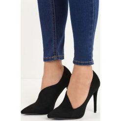 Czarne Szpilki Asymmetric. Czarne szpilki damskie Born2be, bez wzorów, ze skóry, ze szpiczastym noskiem, bez obcasa, na szpilce, bez zapięcia. Za 69.99 zł.
