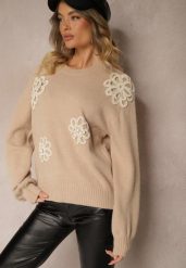 Beżowy Sweter z Bawełną Ozdobiony Kwiatami 3D Esenavia. Brązowe swetry nierozpinane damskie Renee, z aplikacjami, z bawełny, biznesowe, bez kołnierzyka, bez ramiączek. Za 129.99 zł.