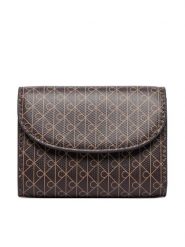 Calvin Klein Portfel Emblem Aop Flap Coin Wallet LV04F1226G Brązowy. Brązowe portfele damskie Calvin Klein, ze skóry. Za 249.99 zł.