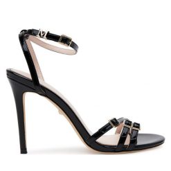 Sandały Marciano Guess. Czarne sandały damskie Marciano Guess, z aplikacjami, bez obcasa, na szpilce, bez zapięcia. Za 549.99 zł.