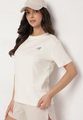 Jasnobeżowy T-shirt o Klasycznym Kroju z Ozdobnym Haftem Galerrena. Brązowe t-shirty damskie Born2be, l, bez wzorów, z jeansu, biznesowe, bez kołnierzyka, bez ramiączek. Za 29.99 zł.