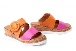 PIAZZA 900180-62 orange, klapki damskie. Brązowe klapki damskie Piazza, na lato, bez wzorów, bez obcasa, bez zapięcia. Za 254.92 zł.